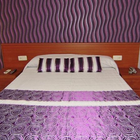 Hostal Miguel Angel Madrid Exterior photo