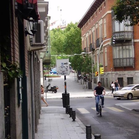 Hostal Miguel Angel Madrid Exterior photo