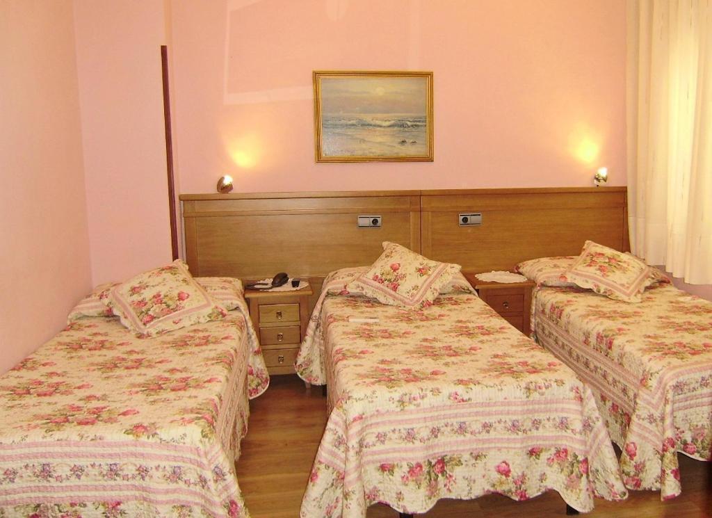Hostal Miguel Angel Madrid Exterior photo