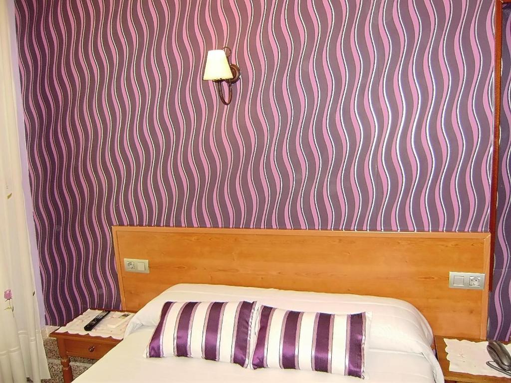 Hostal Miguel Angel Madrid Room photo