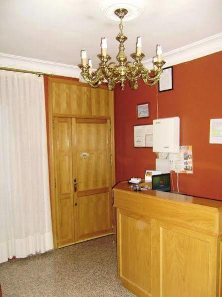 Hostal Miguel Angel Madrid Exterior photo